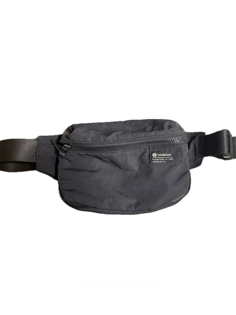 Lululemon Clean Lines Belt Bag (2L)